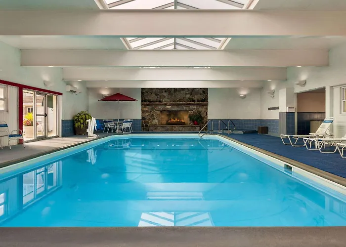 Ramada Plaza By Wyndham Portland